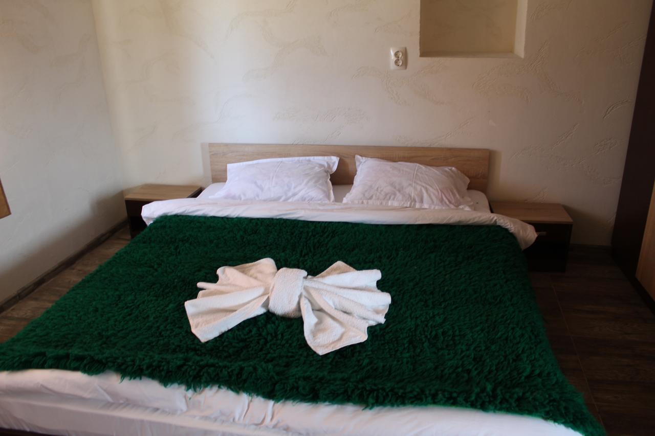 Popovi Koshari Guest House Dolno Panicherevo Экстерьер фото